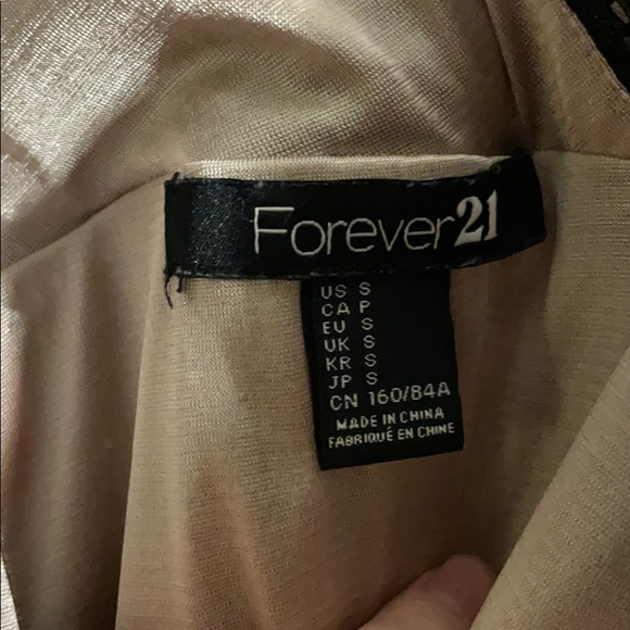 Black and cream v neck mini dress - Picture 5 of 6